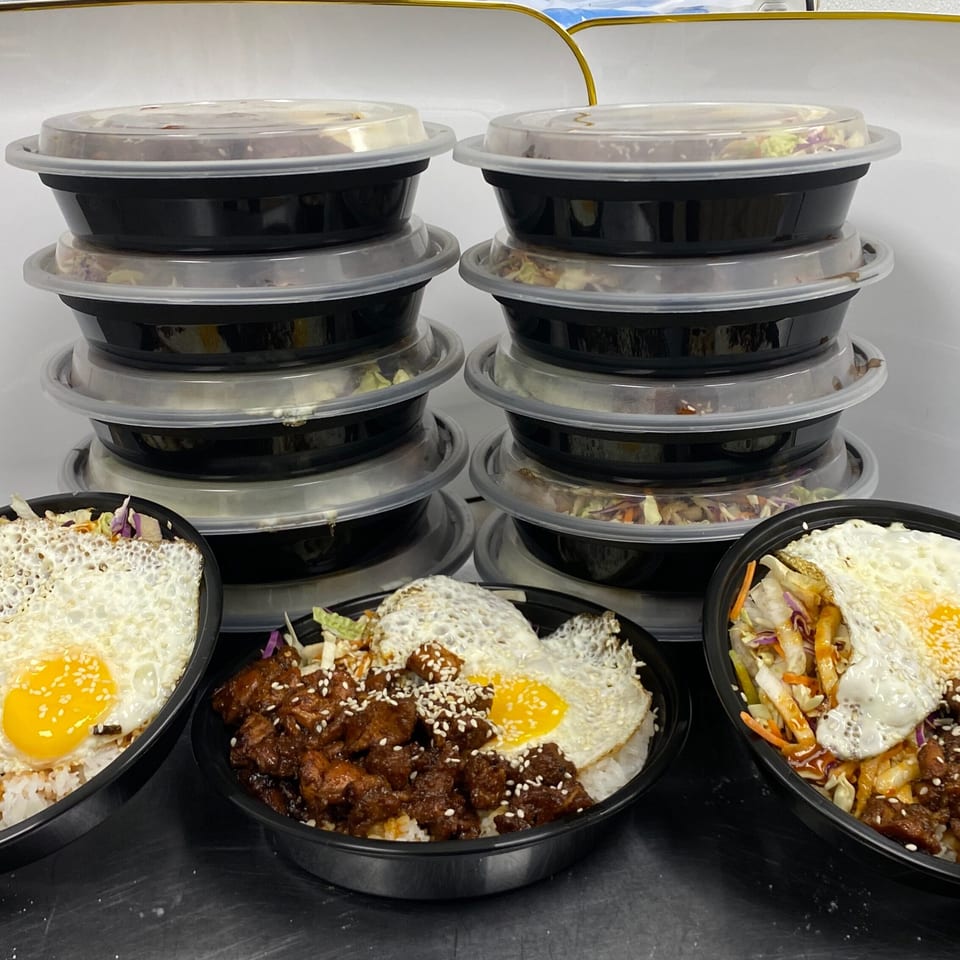 Family Starter Pack: 3 Meals 4 Serving of Each 12 Meals.
